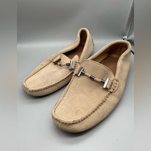 Men’s Beige slippers purchased from Amazon